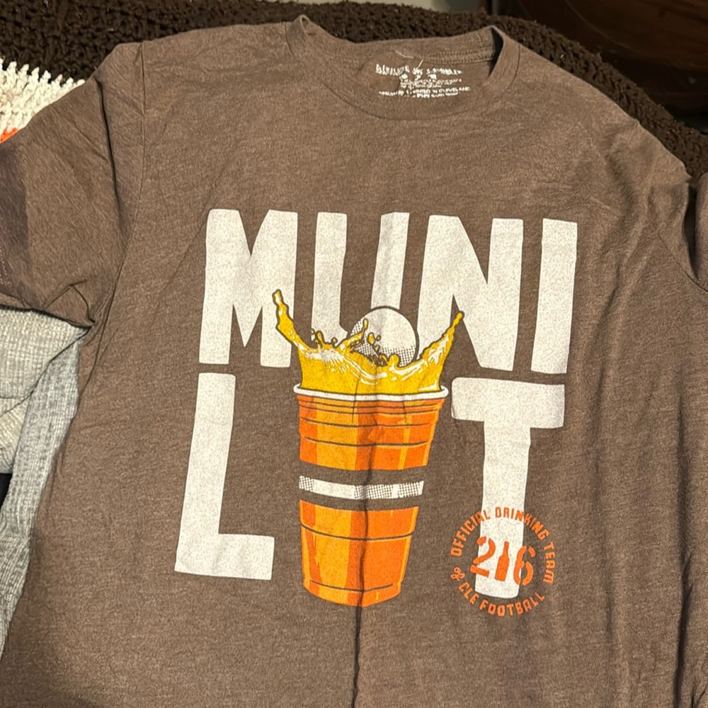 CLE clothing large mini lot Cleveland browns tshirt